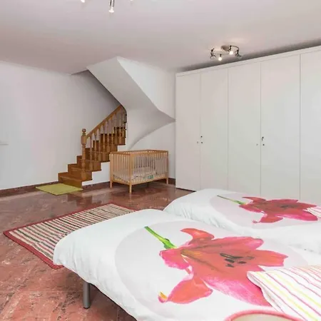 #V3 Peaceful • Charming Vila, Near The Beach Villa *