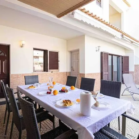 #V3 Peaceful • Charming Vila, Near The Beach Villa Albufeira