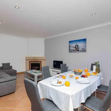 #V3 Peaceful • Charming Vila, Near The Beach * Albufeira
